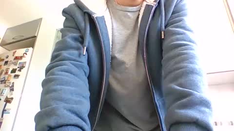 Snapshot of twinksweetlovehot chatting on October 28, 11:12 am twinksweetlovehot online show from October 28, 11:12 am