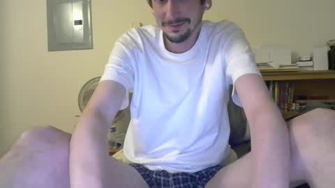 TwinkyMcgee online show from February 13, 7:25 am