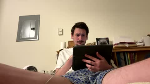 TwinkyMcgee online show from June 28, 6:19 am