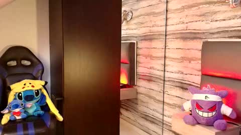    online show from January 9, 3:45 am