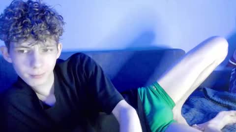 TwiShadow online show from March 5, 12:01 pm