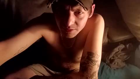 Snapshot of twistedblizzy chatting on January 4, 9:43 am TwistedBlizzy online show from January 4, 9:43 am