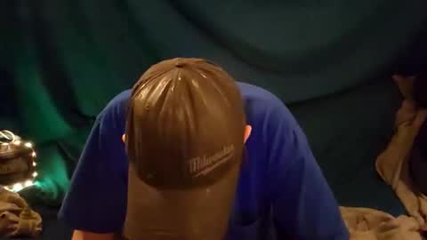 Snapshot of twistedblizzy chatting on January 3, 3:22 pm TwistedBlizzy online show from January 3, 3:22 pm