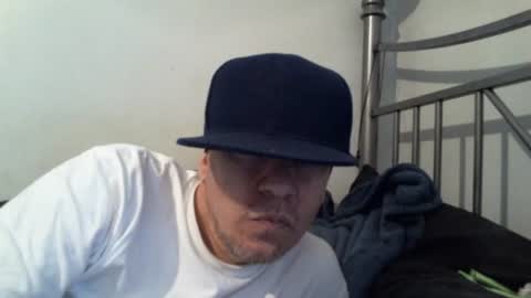 twistedvanilla online show from January 5, 11:19 pm