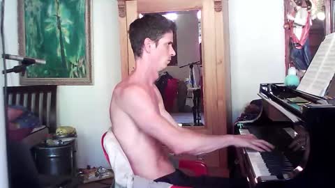 TobeBritta online show from December 26, 7:27 pm