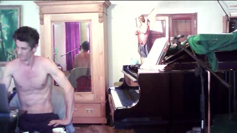 TobeBritta online show from February 1, 7:34 pm