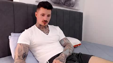 tyagodoll online show from May 5, 5:35 pm