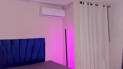 tyler_bell_ online show from April 11, 6:31 am