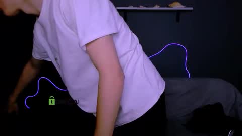 tyler_sparks_ online show from September 22, 10:15 am