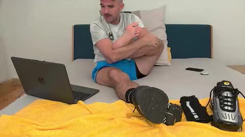 TylerLogan813 online show from October 3, 8:03 pm