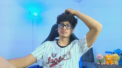   online show from November 10, 7:46 am