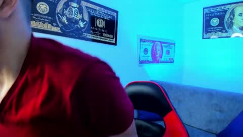 Snapshot of tylerwhiite_ chatting on January 15, 3:00 am   online show from January 15, 3:00 am