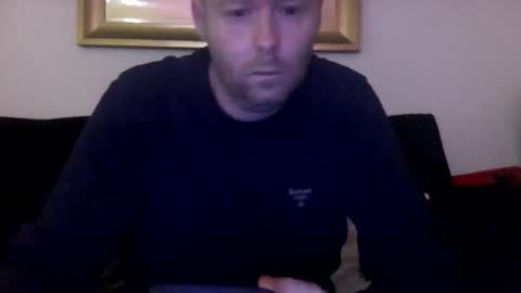 Snapshot of ukmatty3 chatting on December 9, 6:45 am ukmatty3 online show from December 9, 6:45 am