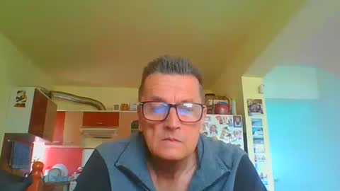 ulmeni4 online show from April 13, 9:32 am