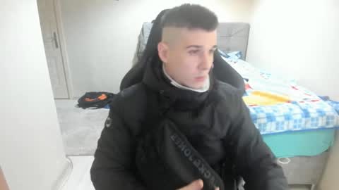 Snapshot of ulxer chatting on January 2, 8:46 pm hi im mike tyson -  online show from January 2, 8:46 pm