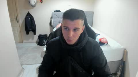Snapshot of ulxer chatting on October 2, 8:13 pm hi im mike tyson -  online show from October 2, 8:13 pm