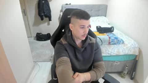 Snapshot of ulxer chatting on February 16, 8:00 pm hi im mike tyson -  online show from February 16, 8:00 pm