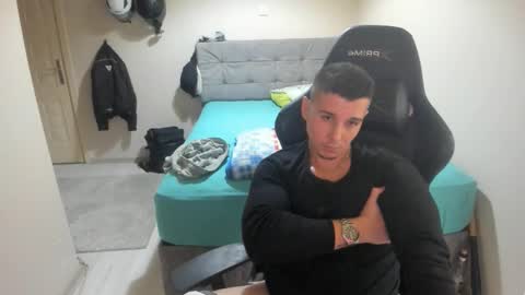 Snapshot of ulxer chatting on October 12, 8:58 pm hi im mike tyson -  online show from October 12, 8:58 pm