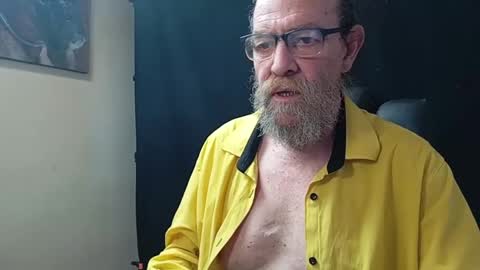 Uncle Hottie online show from April 12, 5:36 pm