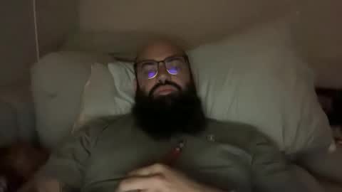 uncutbeard129840 online show from December 16, 2:02 pm