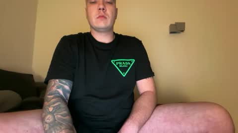 Tom online show from November 21, 11:04 pm