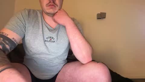 Tom online show from March 3, 10:05 pm