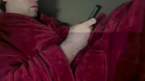 Snapshot of universalstudihoes chatting on January 18, 10:17 am universalstudihoes online show from January 18, 10:17 am