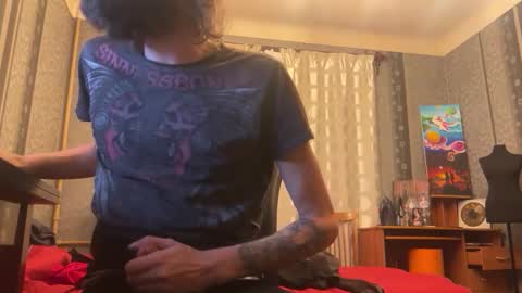 uoriver online show from December 6, 2:17 pm