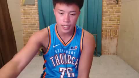 ur_naughtyboy_patrick online show from September 25, 3:33 pm