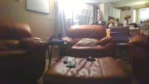 ur_zaddy4now online show from January 24, 8:13 am