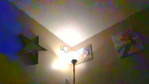 ur_zaddy4now online show from December 3, 7:30 am