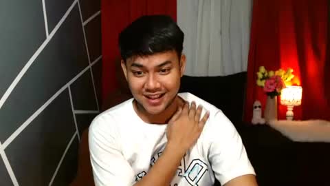 urasiankyler online show from July 13, 11:56 am