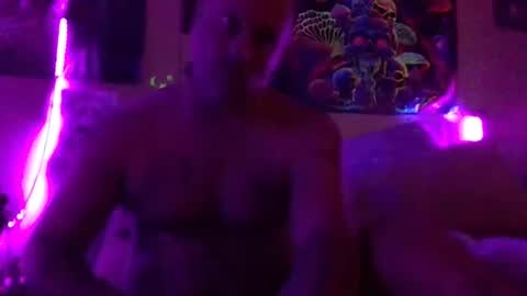 urdaddy875867 online show from February 3, 6:22 am