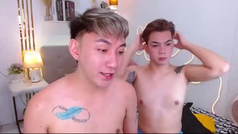 Snapshot of urdeityoflove_ chatting on October 8, 8:40 am rose and khristine online show from October 8, 8:40 am