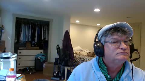 Snapshot of urfavteach50 chatting on October 2, 6:01 pm Gregor online show from October 2, 6:01 pm