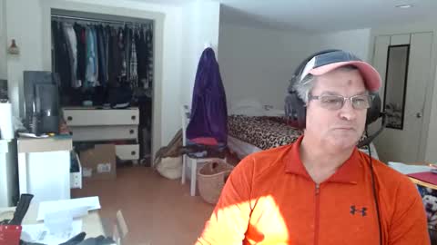 Snapshot of urfavteach50 chatting on February 18, 4:49 pm Gregor online show from February 18, 4:49 pm