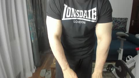 UrGymCrush online show from February 7, 12:09 am