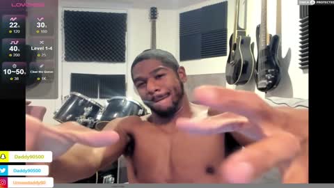 Snapshot of urnewdaddy90 chatting on January 17, 4:17 am Big Daddy online show from January 17, 4:17 am