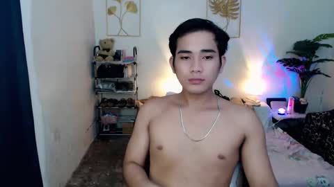 urpinoy_cummer online show from November 4, 12:39 pm