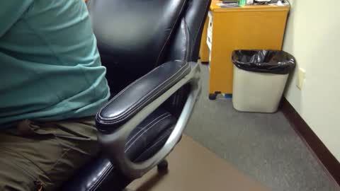 useemie online show from April 7, 10:54 pm