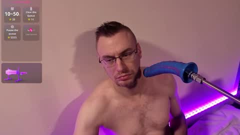 MalcolmRW online show from November 25, 6:37 am