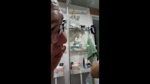 O online show from April 10, 2:13 pm