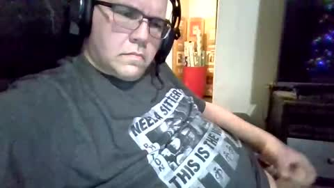 Snapshot of usstarr1 chatting on December 21, 12:53 am usstarr1 online show from December 21, 12:53 am