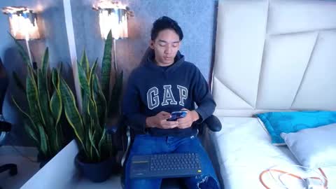 Snapshot of valenorlerot chatting on October 25, 4:58 am Valenor online show from October 25, 4:58 am