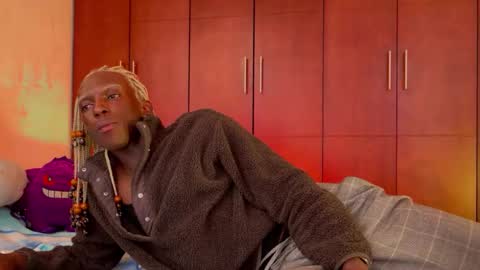   Valentin  independent Cam Boy     online show from March 4, 9:54 pm