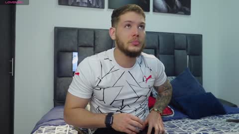 Valentino Ferrari online show from January 24, 12:42 am