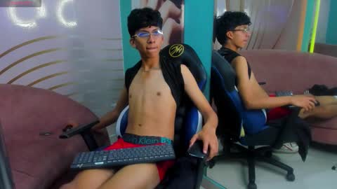 valentino lux online show from November 25, 3:41 am