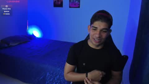 Snapshot of valentino_santos chatting on September 17, 12:22 am valentino santos online show from September 17, 12:22 am