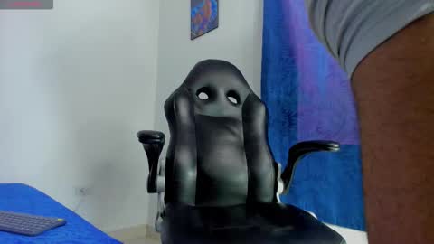 Snapshot of valentino_santos chatting on October 17, 5:06 pm valentino santos online show from October 17, 5:06 pm