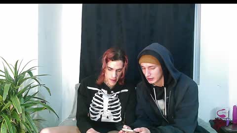 Snapshot of vamp_noah chatting on January 11, 2:52 am Vamp Noah and Dan online show from January 11, 2:52 am